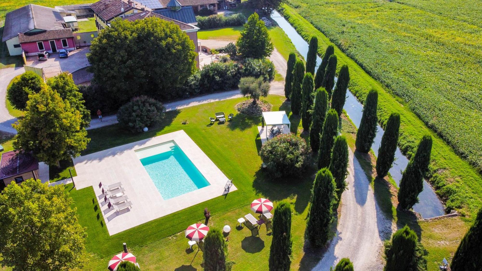 Bb Mambrotta Guest House San Martino Buon Albergo Exterior photo