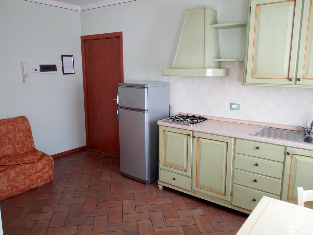 Bb Mambrotta Guest House San Martino Buon Albergo Exterior photo