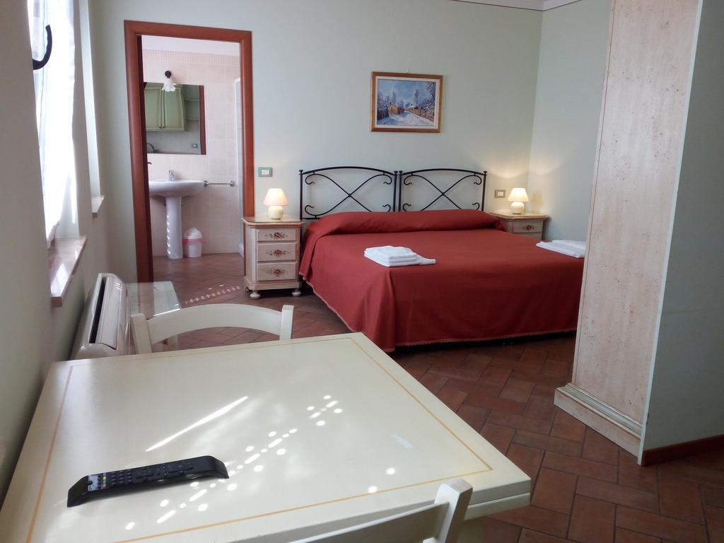 Bb Mambrotta Guest House San Martino Buon Albergo Exterior photo
